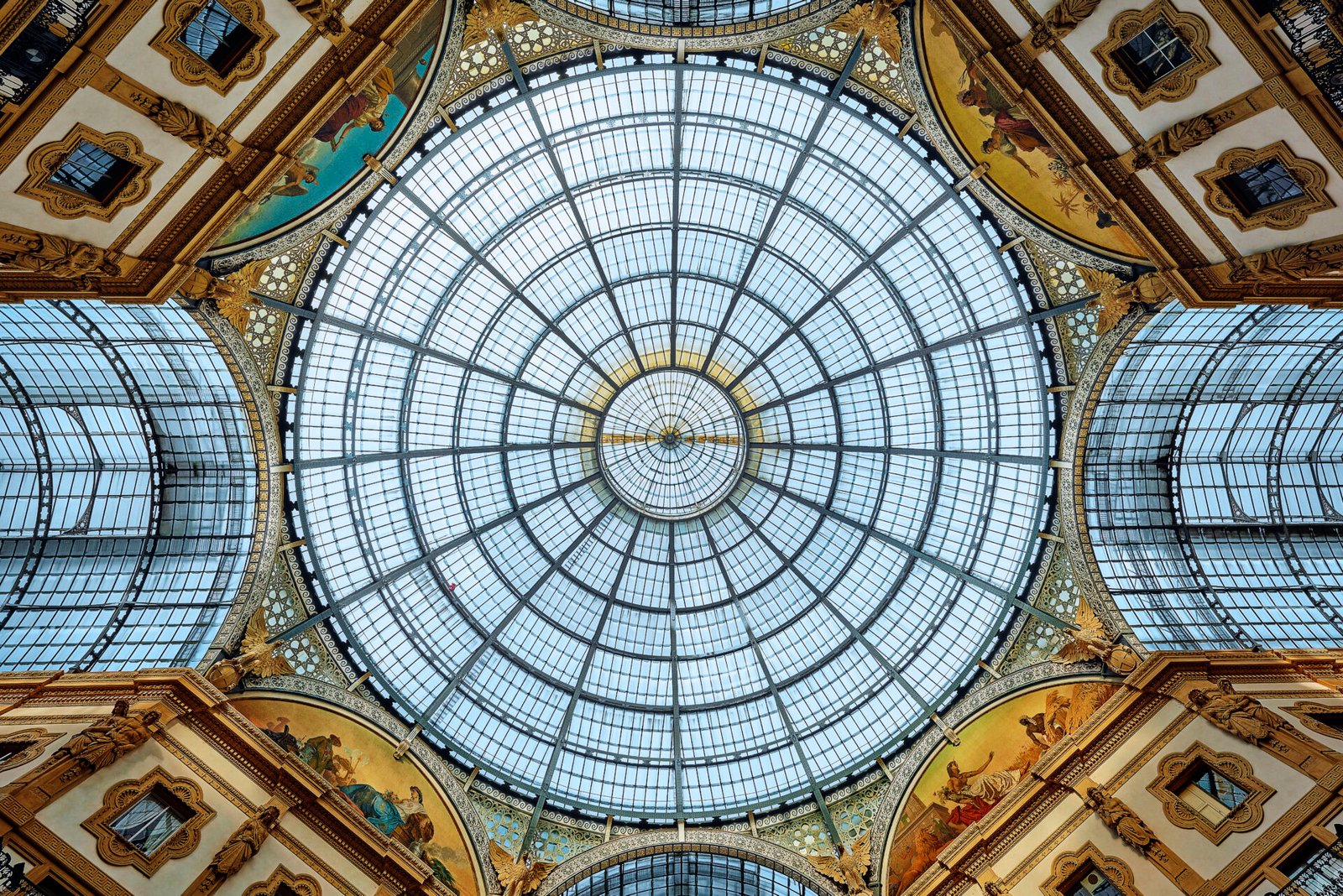 Italy@Milan IN Interior of Galeria Vittorio Emanuele Symmetry