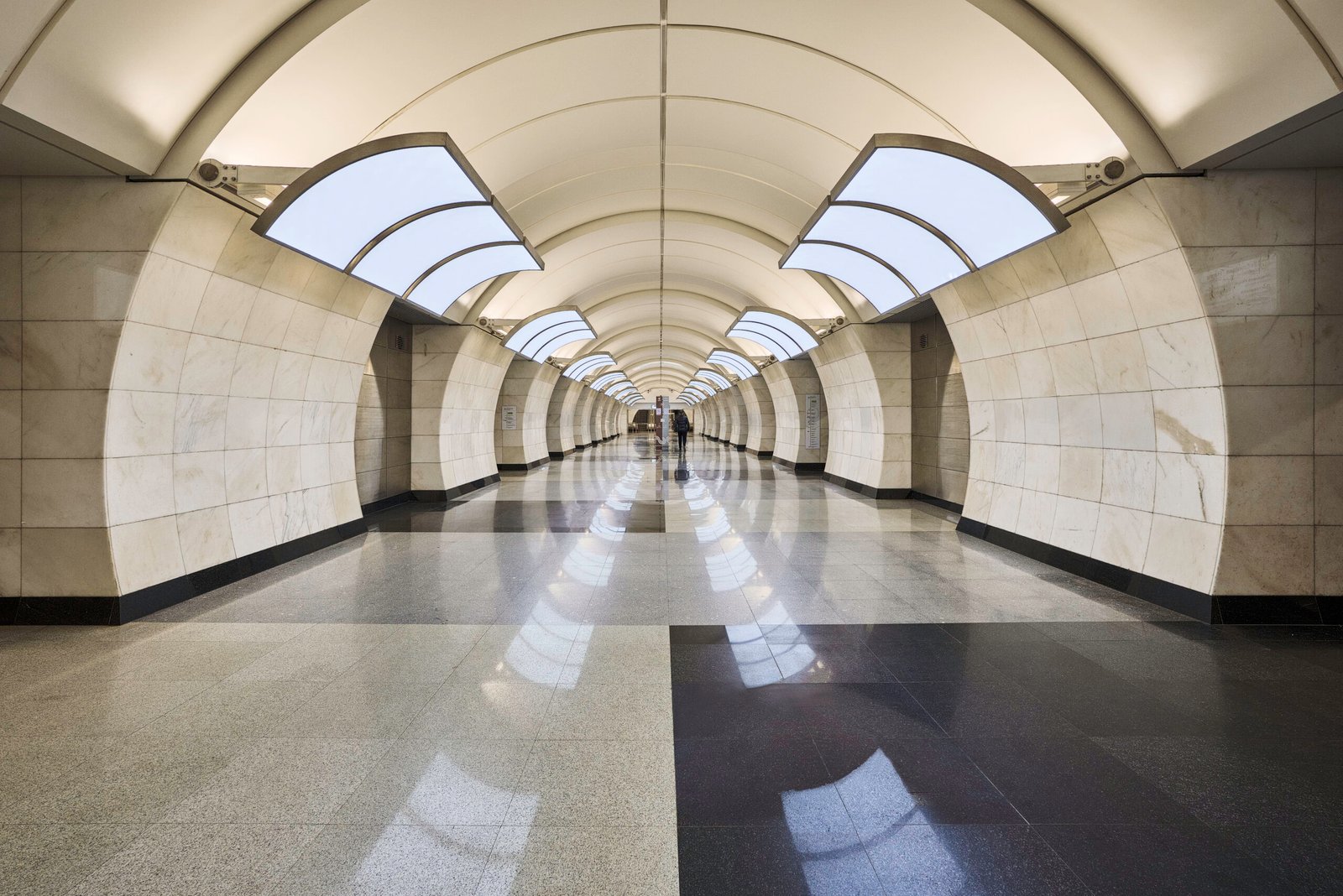 Russia@Moscow IN Park Pobedy Station